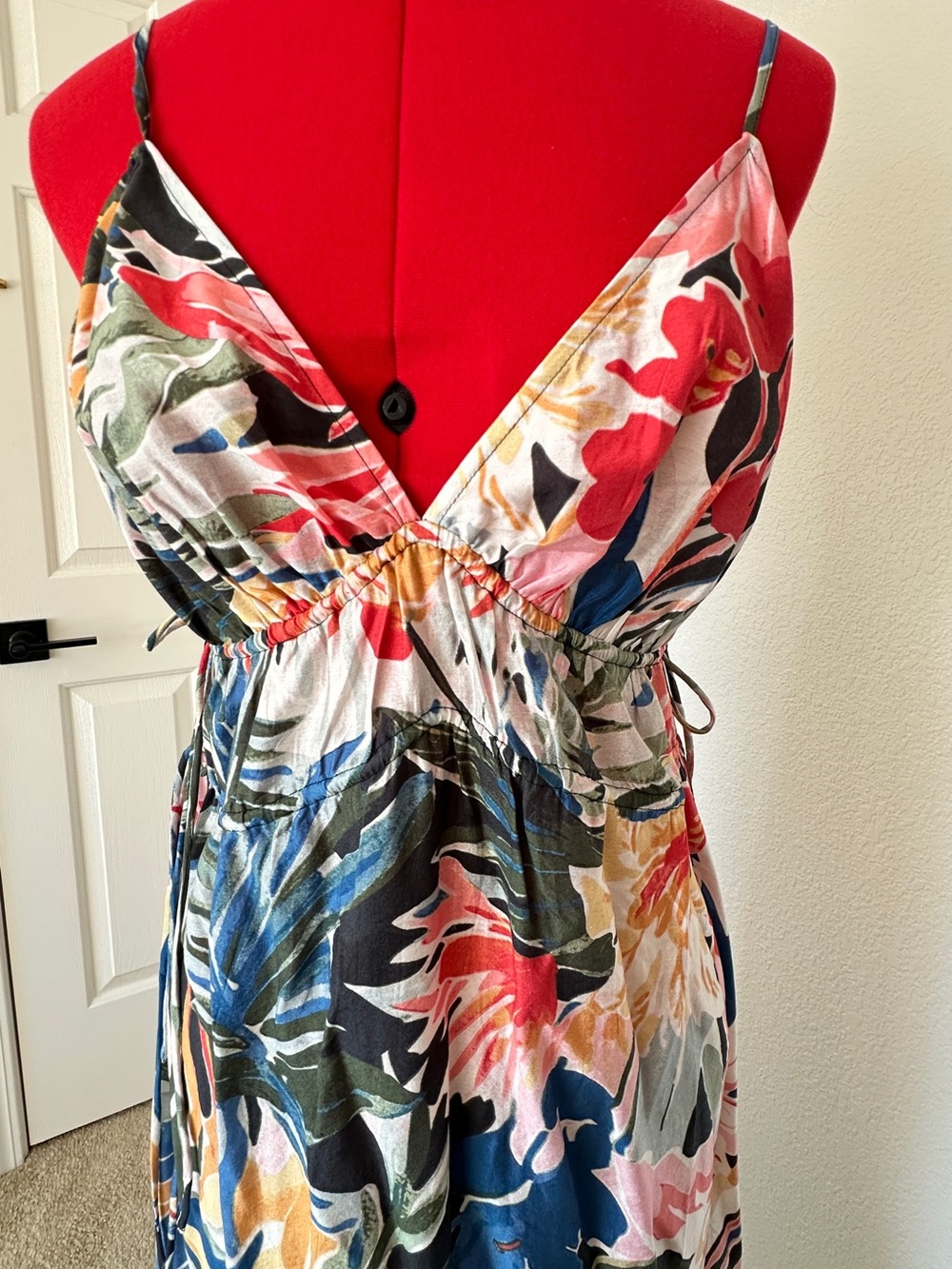 H&M maxi dress adjustable spaghetti straps Medium